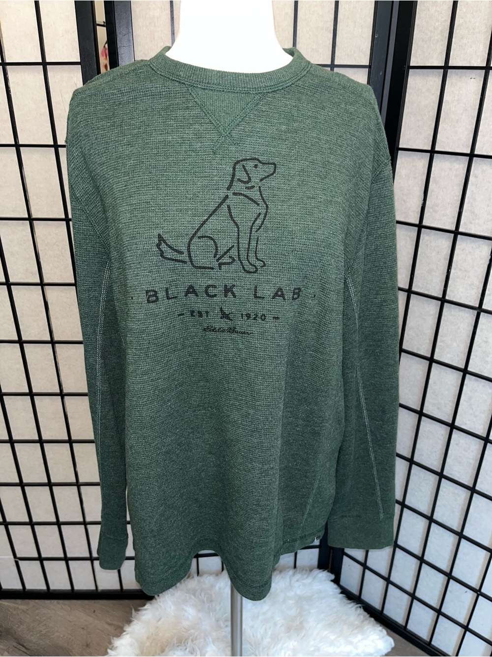 Eddie Bauer Green Dog Logo Crewneck Sweatshirt